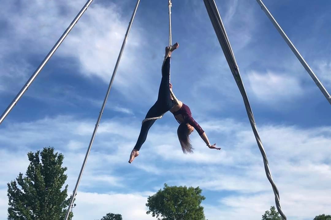 Jess Eamf inverted split | Buffalo Aerial Dance